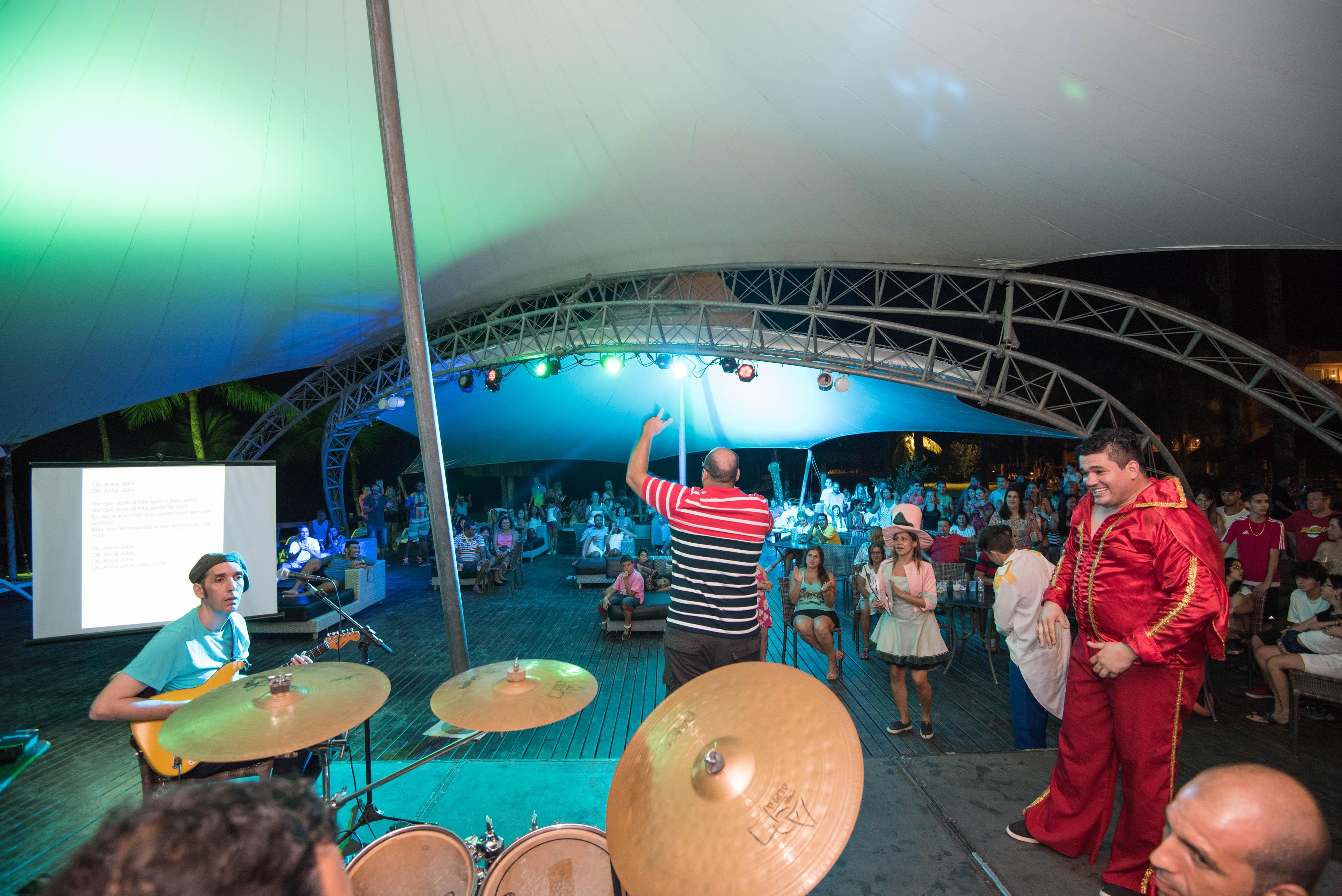 Vila Gale Eco Resort Angra 앙그라 두스 헤이스 외부 사진 The stage at the 2008 festival