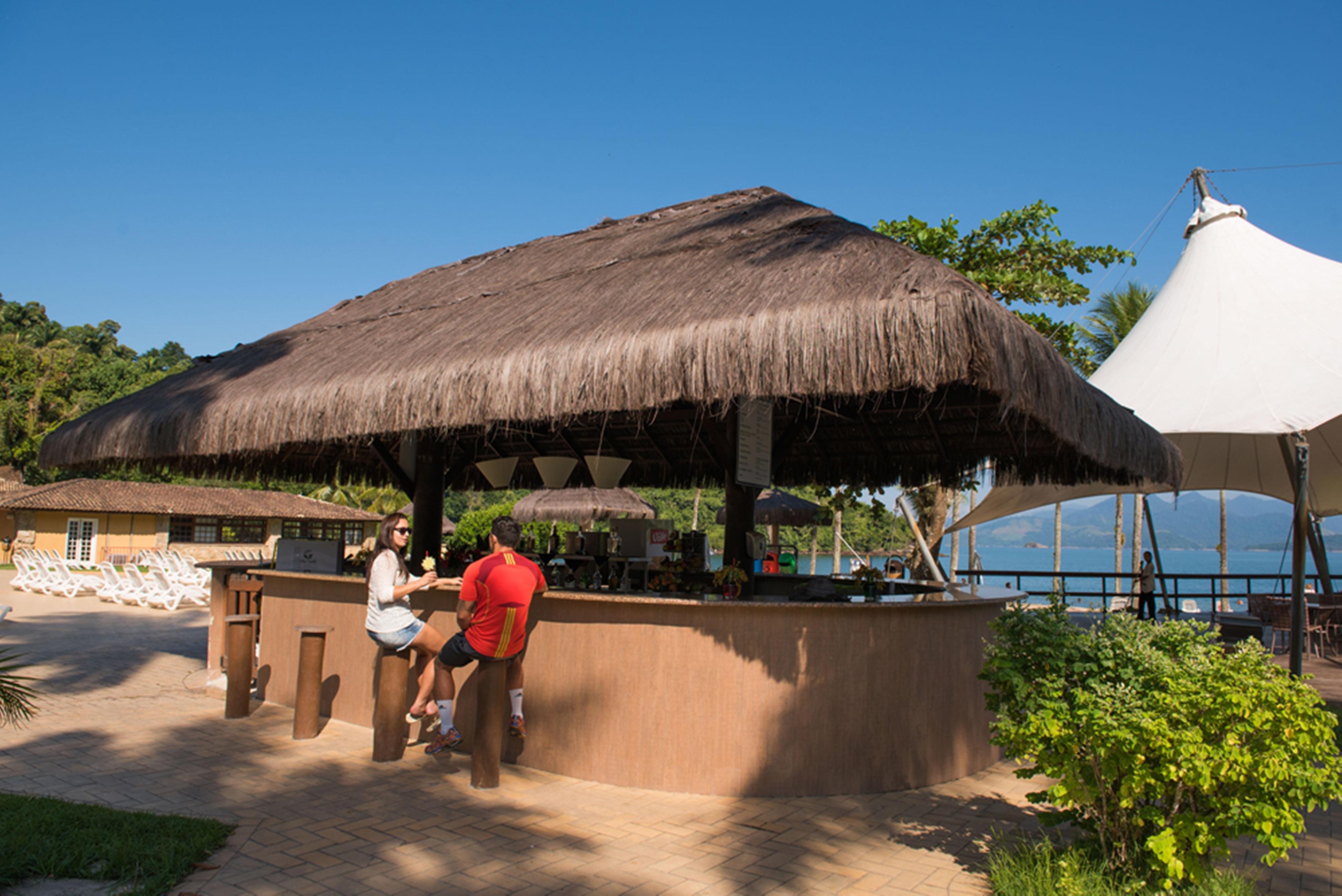Vila Gale Eco Resort Angra 앙그라 두스 헤이스 외부 사진 Beach bar in Arraial do Cabo, Rio de Janeiro, Brazil